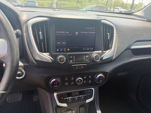 Used 2022 GMC Terrain SLT w/ LPO, Floor Liner Package AWD/4WD image 20