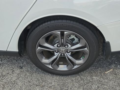 Certified 2023 Honda Accord EX image 7