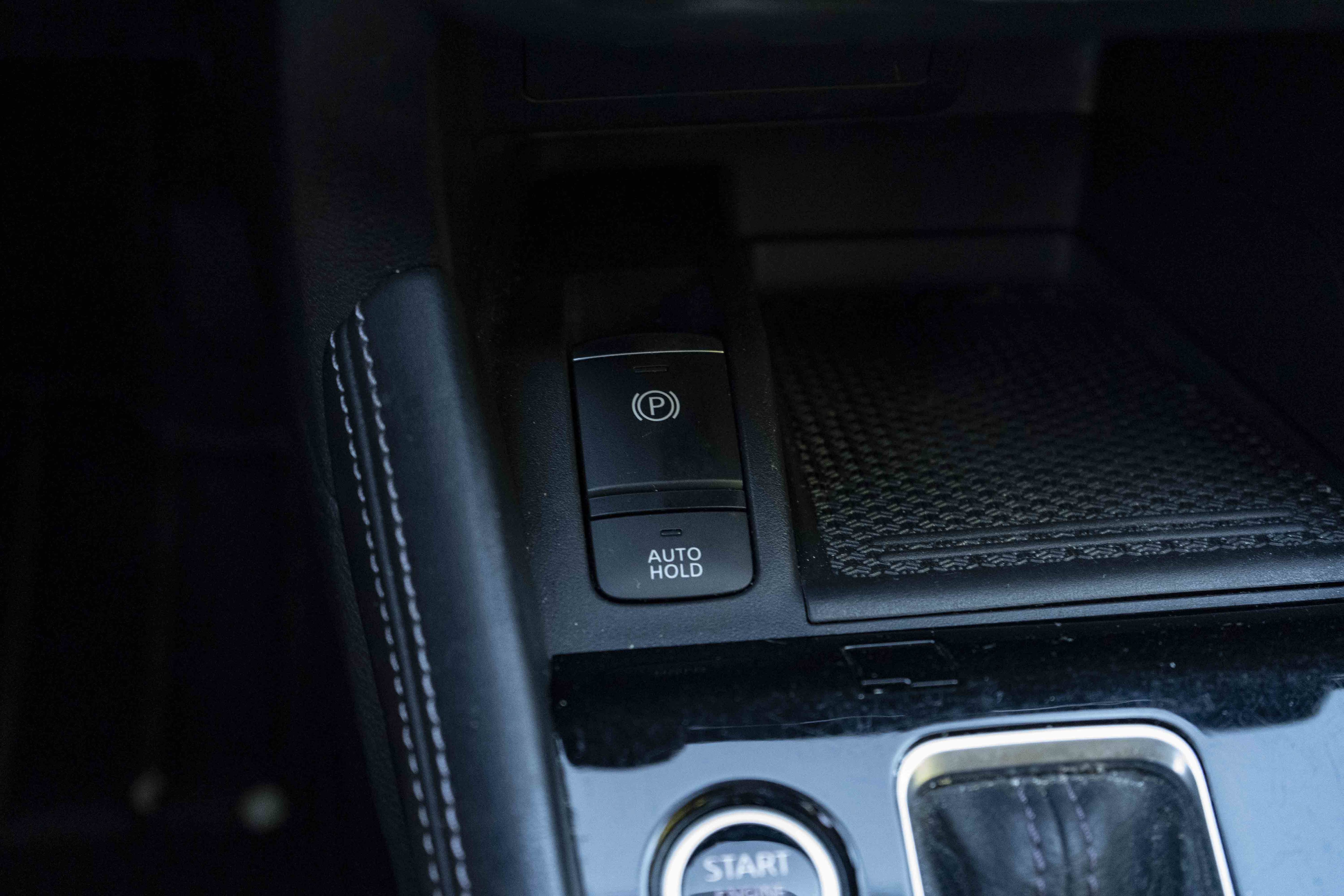 Used 2023 Nissan Kicks SR FWD image 31