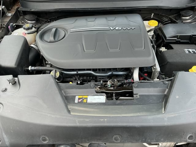 Used 2018 Jeep Cherokee Latitude Plus w/ Comfort/Convenience Group AWD/4WD image 24