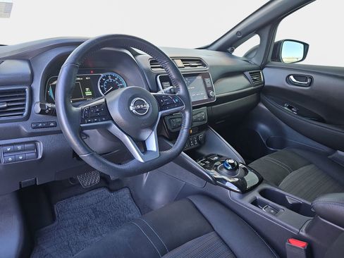 Used 2023 Nissan Leaf SV Plus image 18