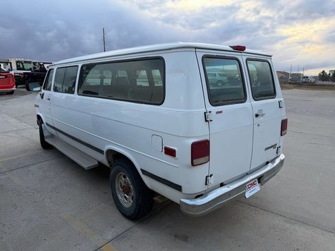 Used 1995 Chevrolet G30 Extended Sportvan image 8