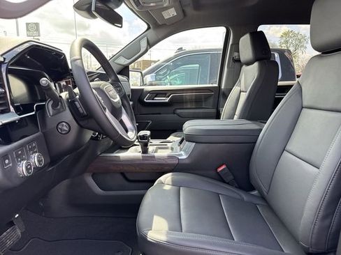 New 2026 GMC Sierra 1500 SLT w/ SLT Premium Package AWD/4WD image 11
