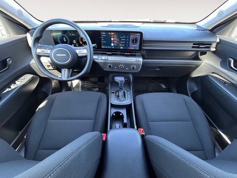 Used 2025 Hyundai Kona SE AWD/4WD image 11