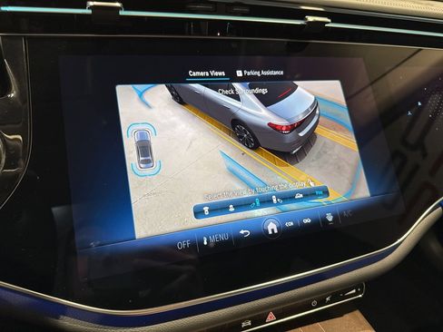 Used 2024 Mercedes-Benz E 350 4MATIC Sedan w/ Airmatic Package image 22