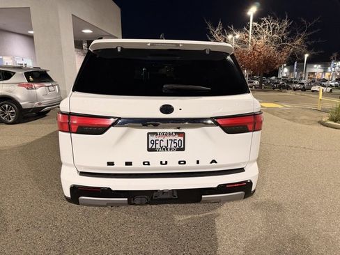 Used 2023 Toyota Sequoia Limited image 7