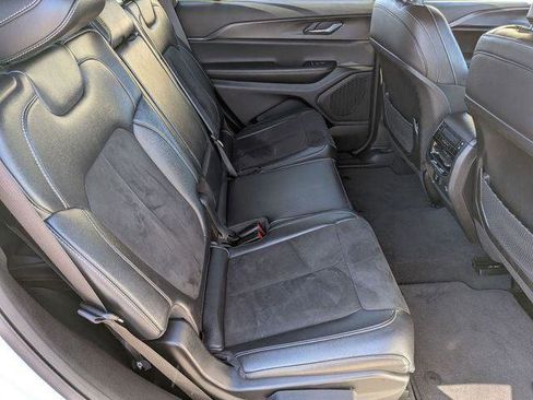 Certified 2024 Jeep Grand Cherokee L Altitude image 29