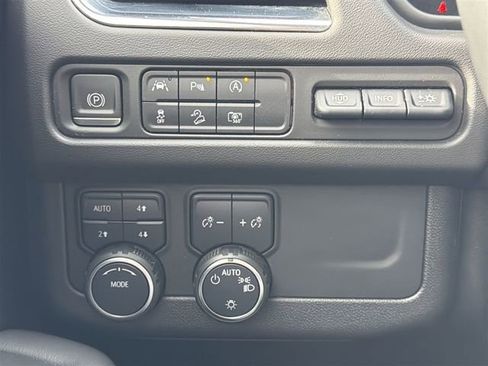 Certified 2023 Chevrolet Tahoe Premier w/ Premium Package 2 image 18