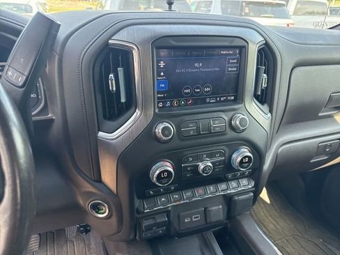 Used 2021 GMC Sierra 1500 Denali w/ Denali Premium Package AWD/4WD image 10