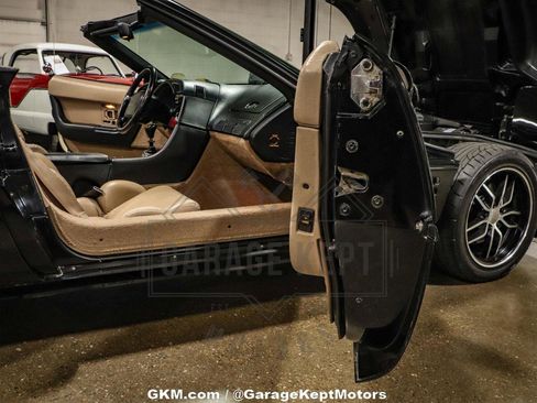 Used 1992 Chevrolet Corvette Convertible image 82