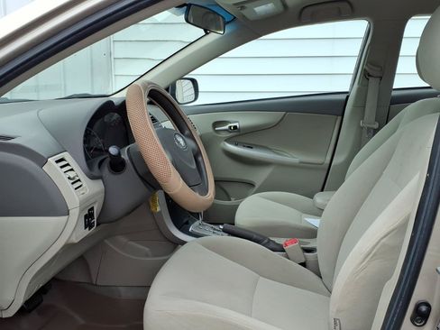 Used 2010 Toyota Corolla LE FWD image 7