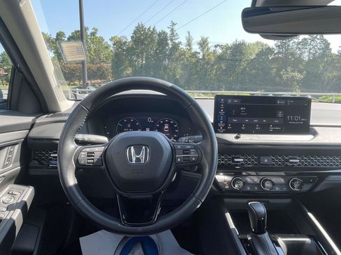 Used 2024 Honda Accord EX-L image 12