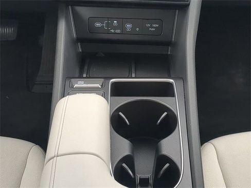 Certified 2024 Hyundai Sonata SEL w/ Convenience Package image 17