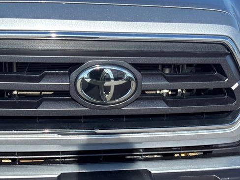 Used 2023 Toyota Tacoma SR5 w/ Technology Package AWD/4WD image 4