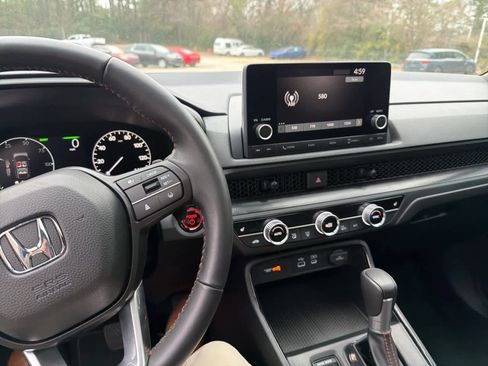 Used 2025 Honda CR-V Sport image 20