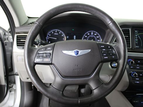 Used 2015 Hyundai Genesis 3.8 image 14