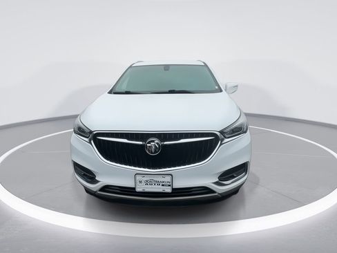 Used 2021 Buick Enclave Essence image 3