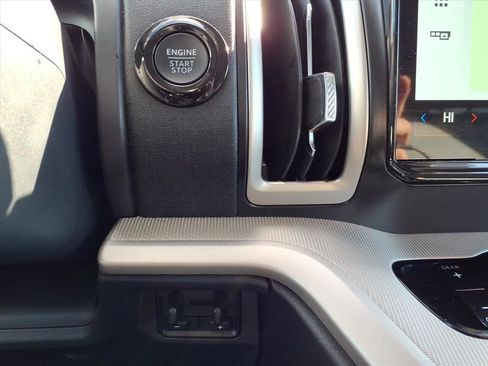 Certified 2025 Ford Expedition Active image 16