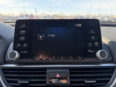 Used 2019 Honda Accord LX image 24