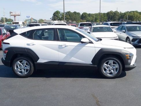 New 2026 Hyundai Kona SE FWD image 4