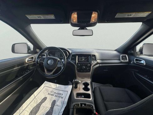 Used 2015 Jeep Grand Cherokee Laredo w/ Quick Order Package 23E image 9