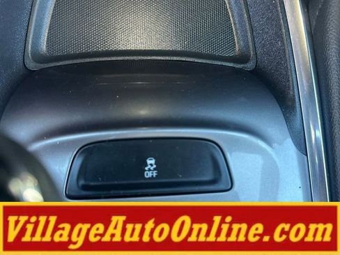 Used 2017 Chevrolet Malibu LT FWD image 22