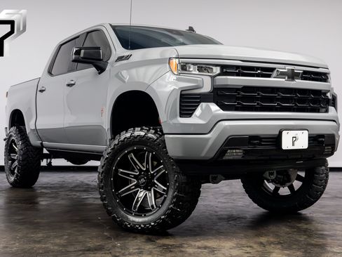 Used 2025 Chevrolet Silverado 1500 RST w/ Convenience Package II AWD/4WD image 1