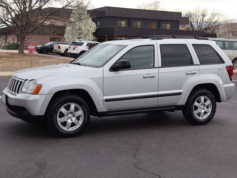 Used 2009 Jeep Grand Cherokee Laredo image 10