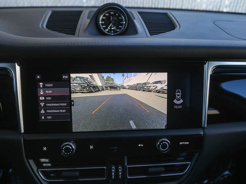 Used 2024 Porsche Macan Turbo image 20