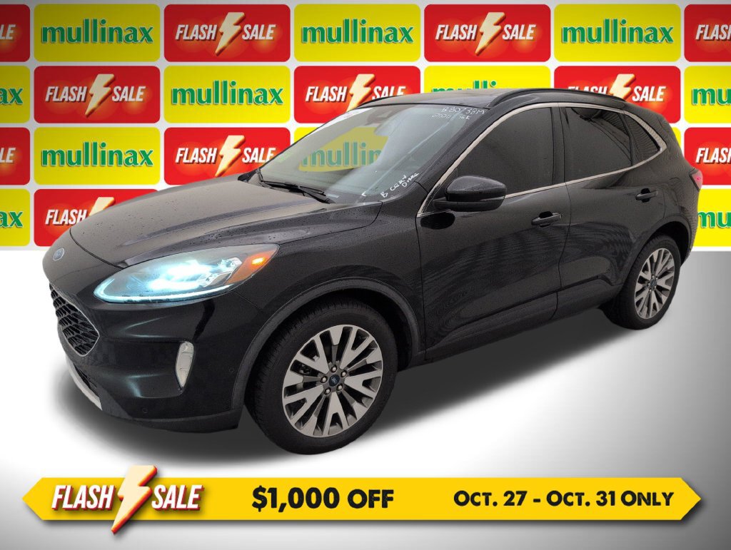 Certified 2020 Ford Escape Titanium AWD/4WD image 13
