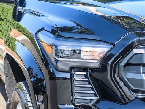 Used 2025 Toyota Tacoma SR5 RWD image 4