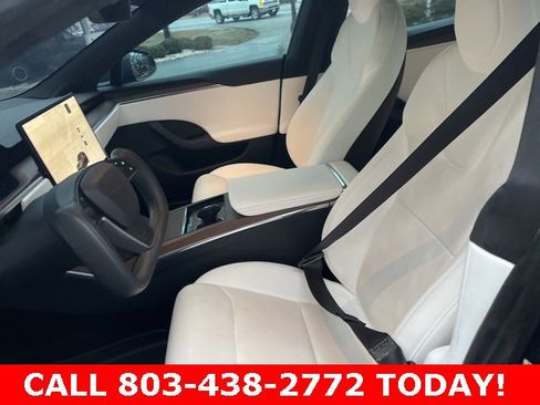 Used 2022 Tesla Model S image 8