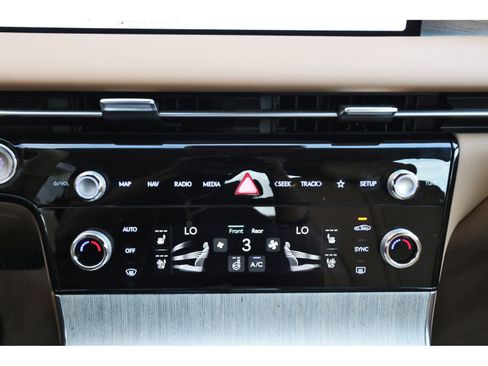 Used 2025 Genesis G80 2.5T Advanced image 27