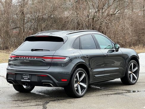 Certified 2025 Porsche Macan image 6