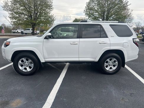 Used 2021 Toyota 4Runner SR5 image 4