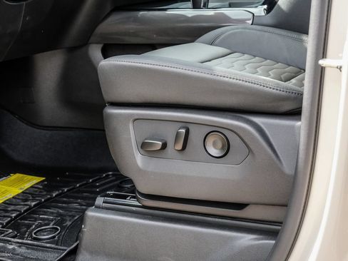 New 2026 Chevrolet Silverado 1500 ZR2 w/ Dark Appearance Package AWD/4WD image 40