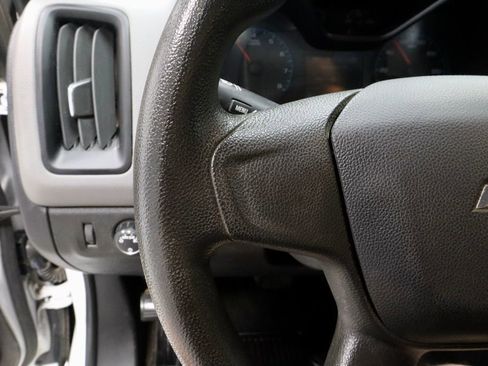 Used 2017 Chevrolet Colorado W/T image 25