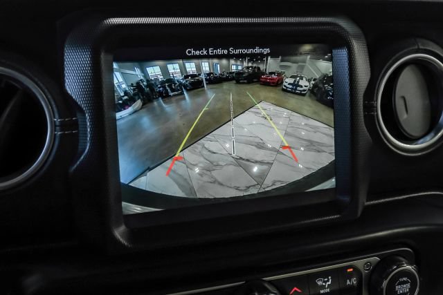 Used 2019 Jeep Wrangler Unlimited Sahara AWD/4WD image 25