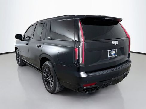Used 2023 Cadillac Escalade V w/ LPO, ONYX Package AWD/4WD image 5