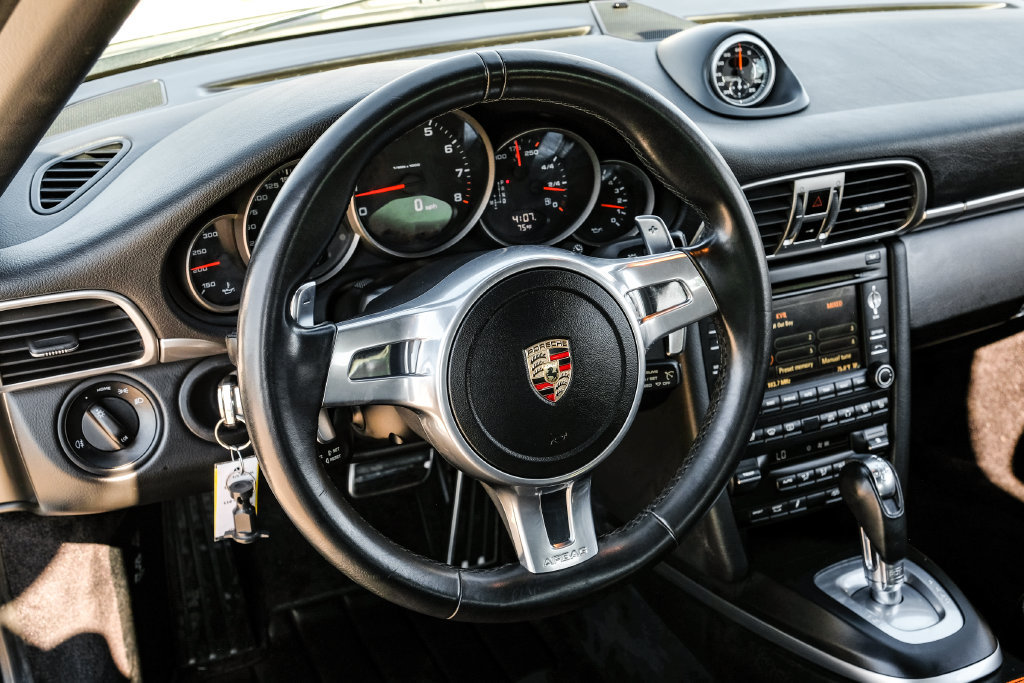 Used 2011 Porsche 911 Carrera GTS RWD image 16