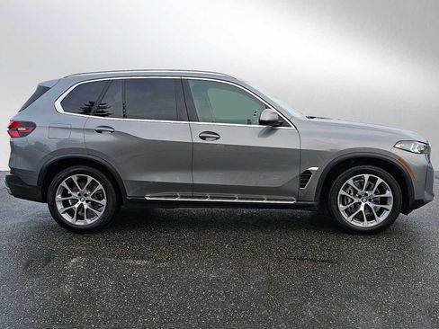 Used 2024 BMW X5 xDrive40i image 2