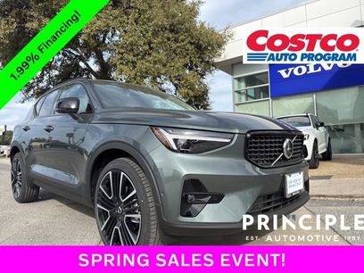 New 2026 Volvo XC40 B5 Ultra w/ Climate Package