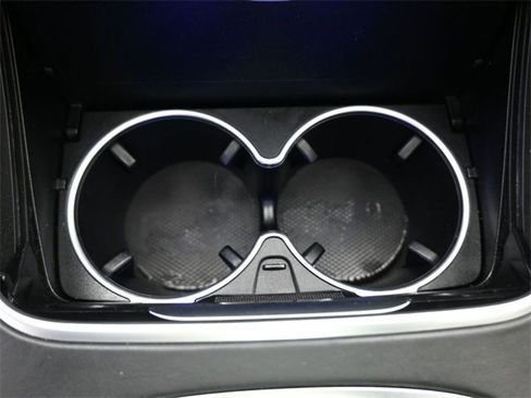 Used 2016 Mercedes-Benz S 550 Sedan image 4