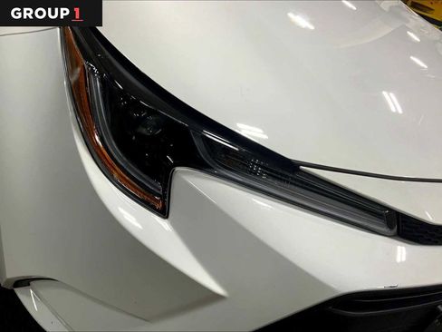 Used 2025 Toyota Corolla LE image 28