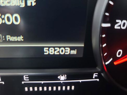 Used 2021 Kia Sorento SX image 29