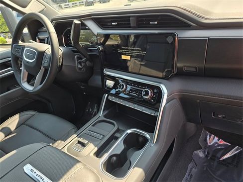 New 2025 GMC Sierra 3500 Denali w/ Denali Reserve Package image 11