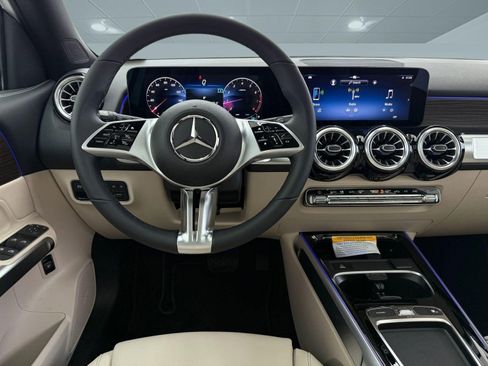 New 2026 Mercedes-Benz GLB 250 image 25