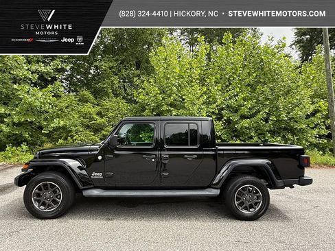Used 2020 Jeep Gladiator Overland AWD/4WD image 1