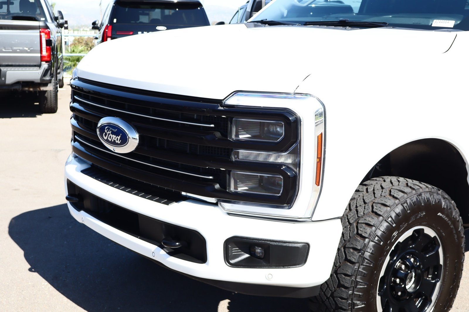 Used 2025 Ford F250 Platinum w/ Tremor Off-Road Package AWD/4WD image 8