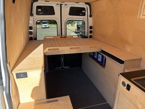 Used 2022 Mercedes-Benz Sprinter 2500 image 31